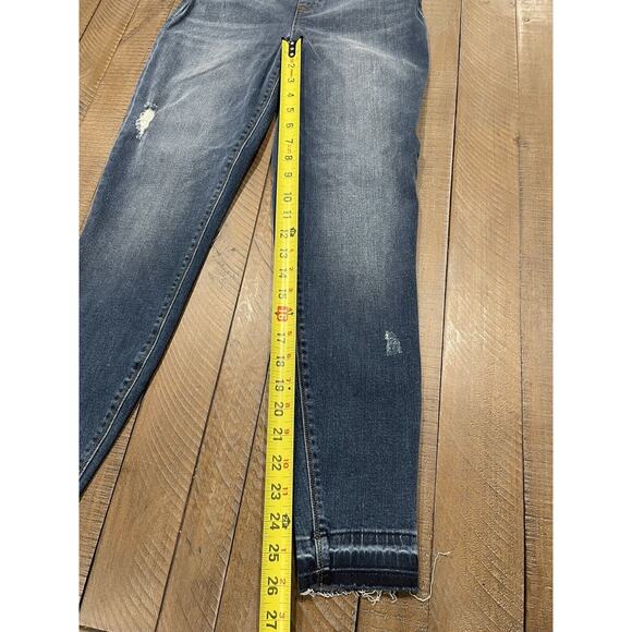 SPANX Distressed Skinny Jeans Medium Wash 20203R Comfort Stretch NEW $128 M - Picture 5 of 12